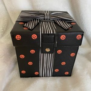 Backstitch Bruja Jollyween Gift Box Handbag